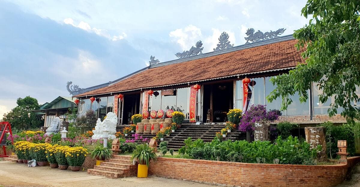 KHÁM PHÁ NÚI RỪNG TÂY NGUYÊN right-2